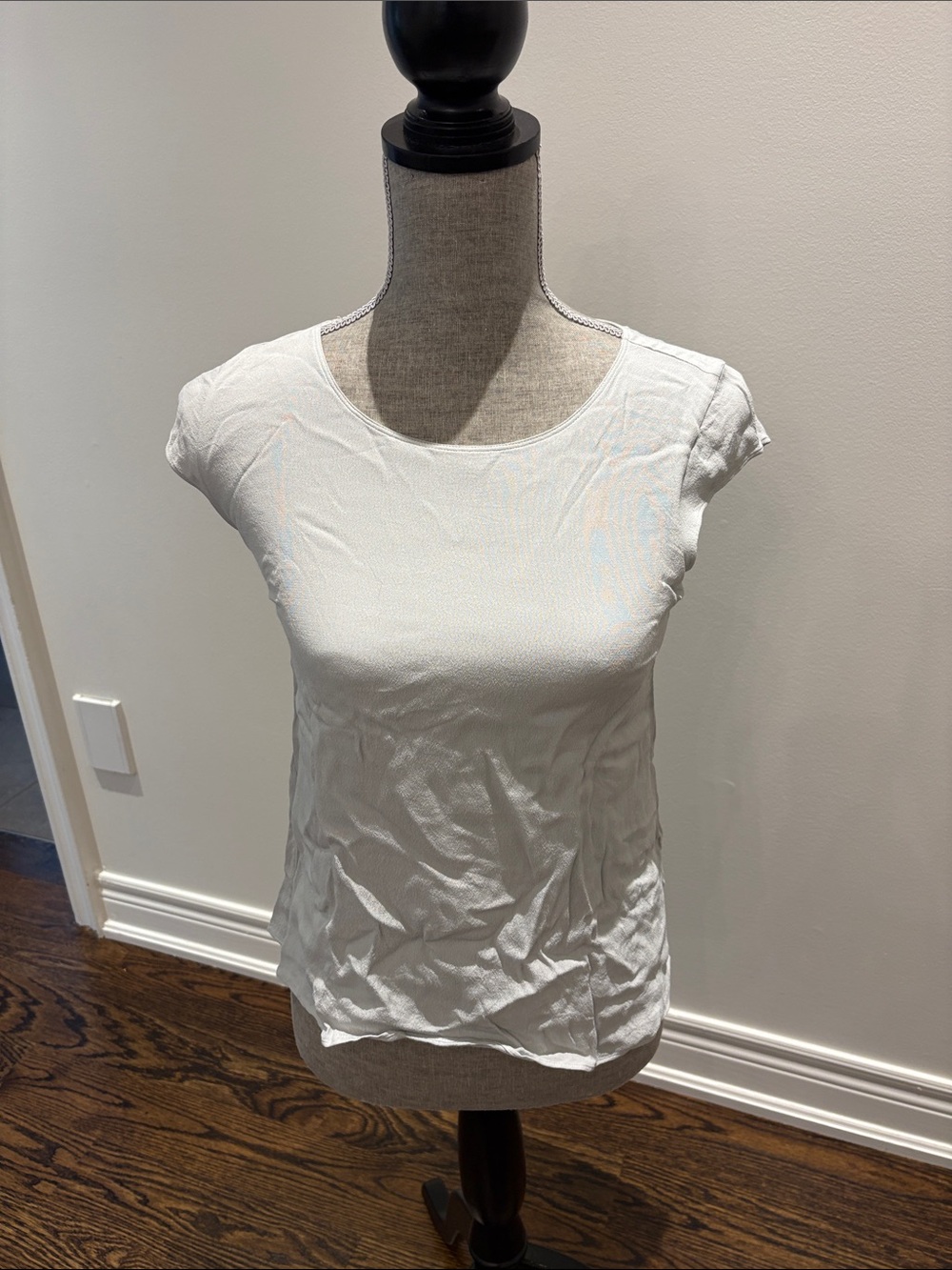 Wilfred White Cap-Sleeve Scoop Neck Top